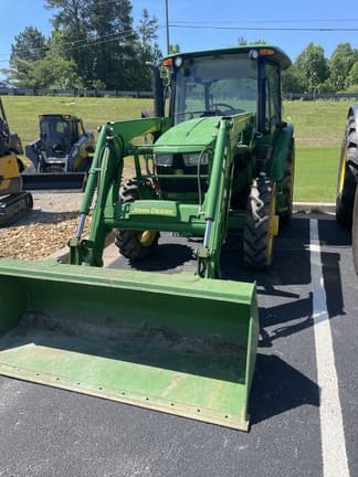 Main image John Deere 5075E