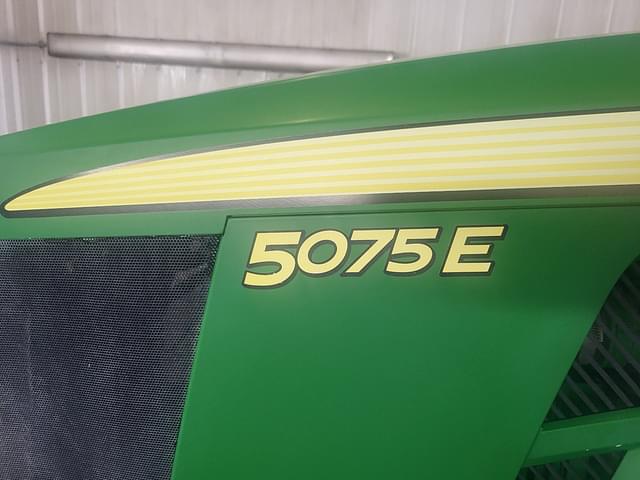 Image of John Deere 5075E equipment image 1