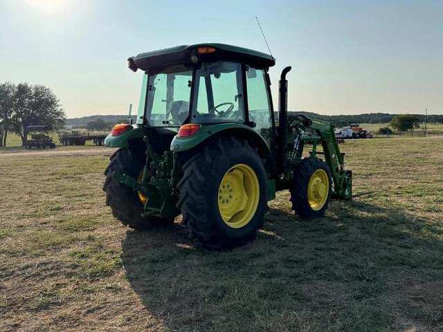 Image of John Deere 5075E equipment image 4
