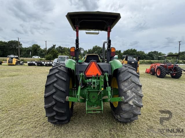 Image of John Deere 5075E equipment image 3