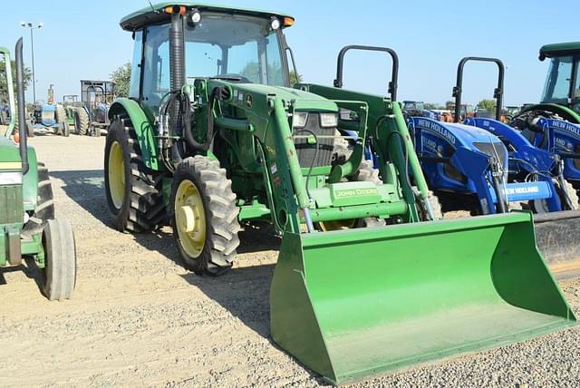 Image of John Deere 5075E equipment image 3