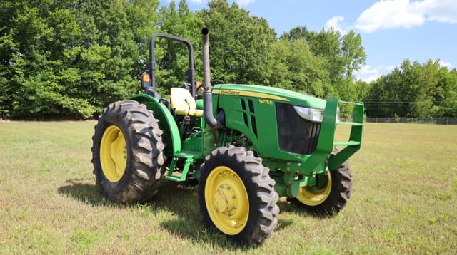 Image of John Deere 5075E equipment image 2