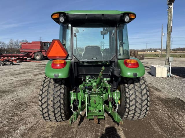Image of John Deere 5075E equipment image 3