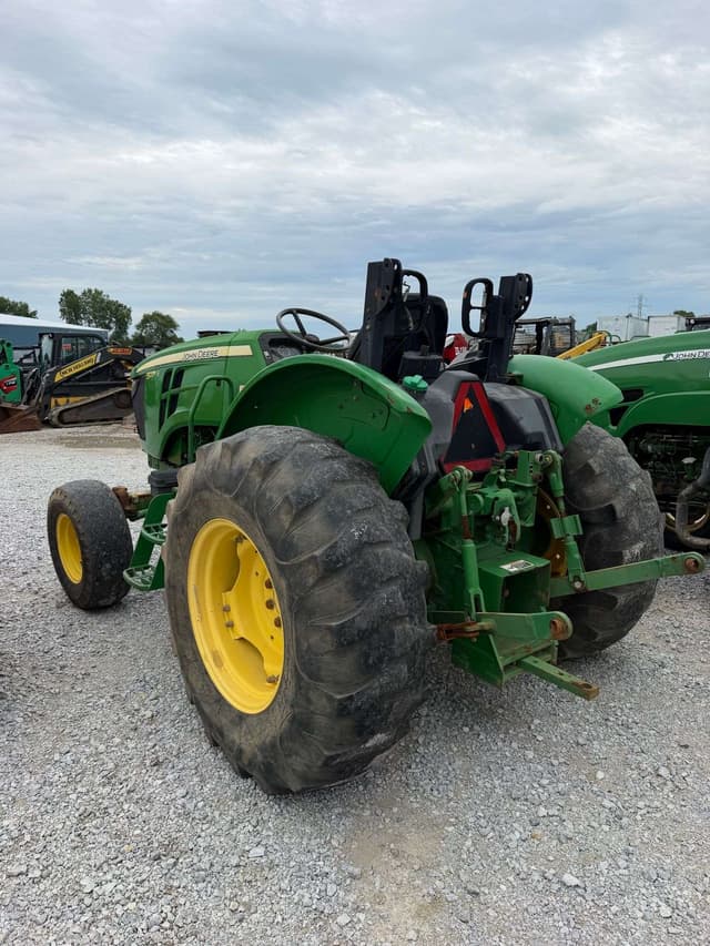 Image of John Deere 5075E equipment image 4
