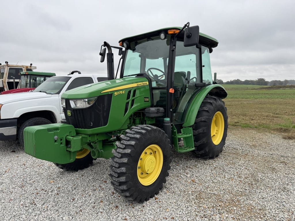 John Deere 5075E Equipment Image0