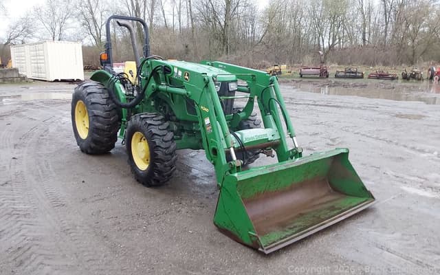 Image of John Deere 5075E equipment image 3