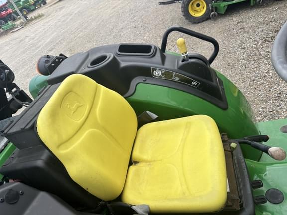 Image of John Deere 5075GN equipment image 3