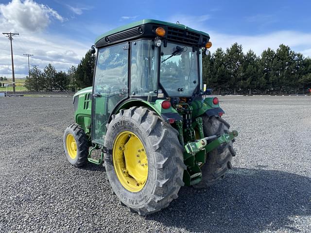 Image of John Deere 5075GN equipment image 2