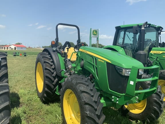 2025 John Deere 5075M Equipment Image0