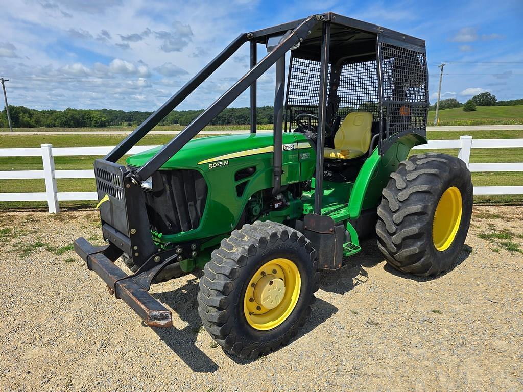 Image of John Deere 5075M Primary image