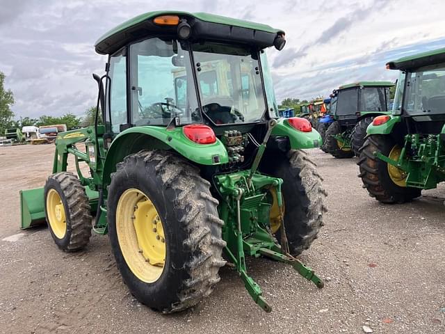 Image of John Deere 5075M equipment image 3
