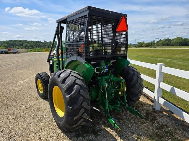 Image of John Deere 5075M equipment image 2