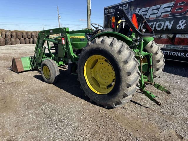 Image of John Deere 5075M equipment image 2