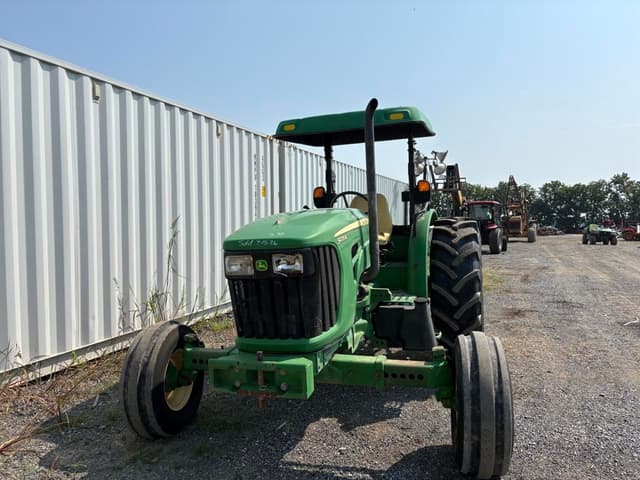 Image of John Deere 5075M equipment image 3
