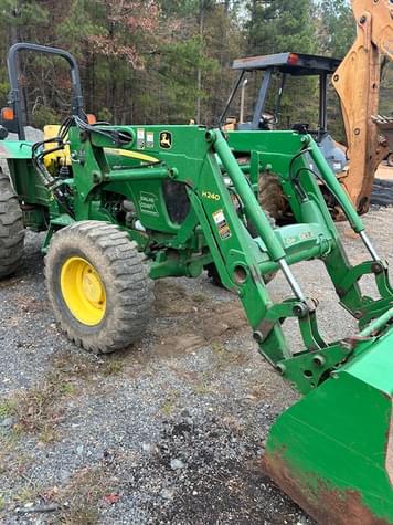 Main image John Deere 5075E
