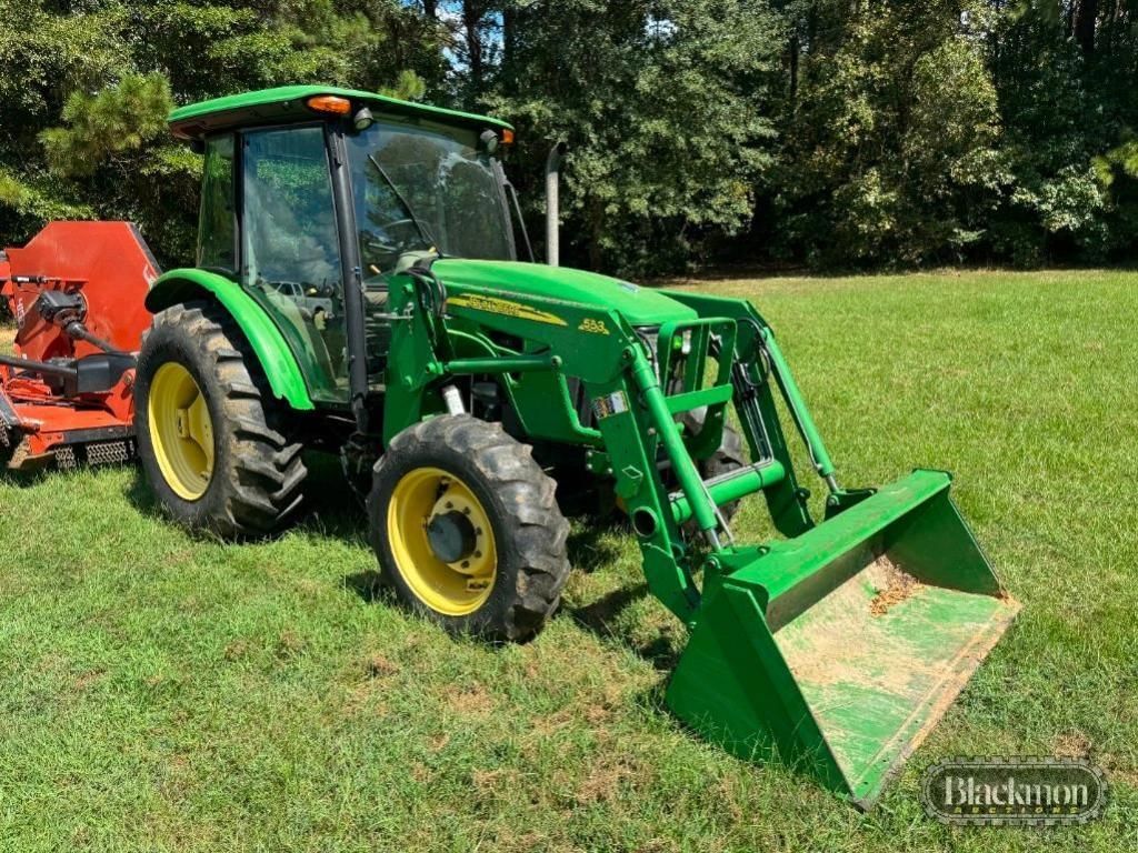 John Deere 5083E Equipment Image0