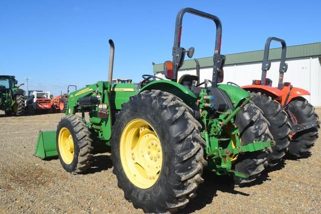 Image of John Deere 5083E equipment image 1