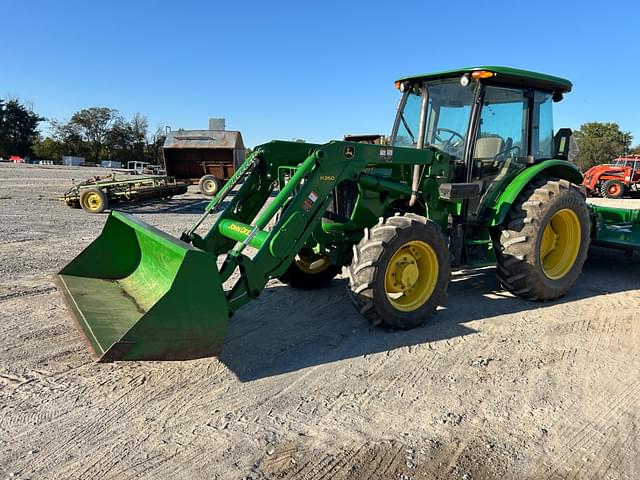 Image of John Deere 5083E equipment image 3