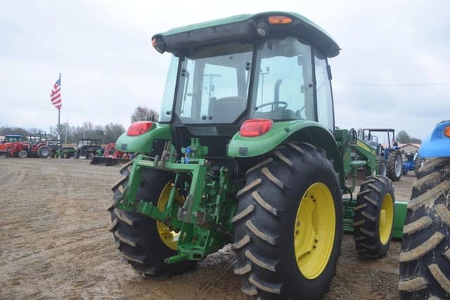 Image of John Deere 5083E equipment image 2