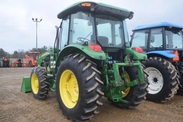 Image of John Deere 5083E equipment image 1