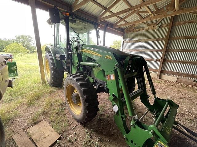 Image of John Deere 5083E equipment image 3