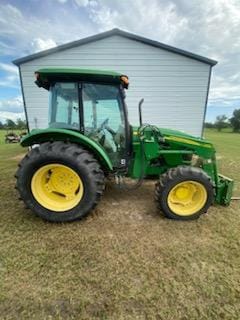 John Deere 5083E Equipment Image0
