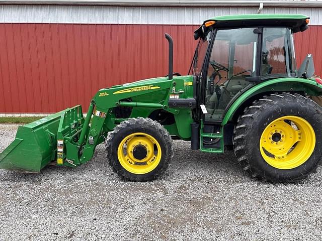 Image of John Deere 5083E equipment image 4