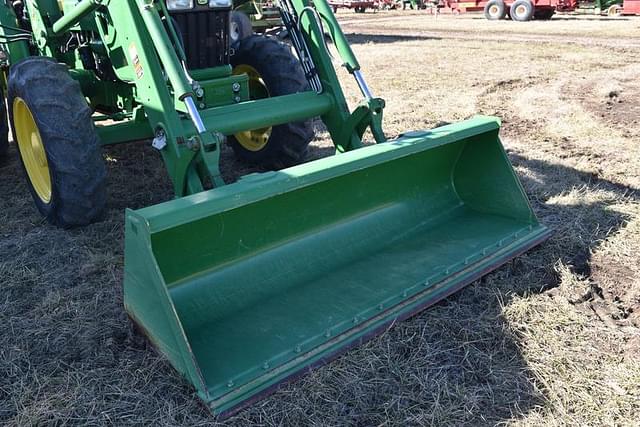 Image of John Deere 5083E equipment image 3