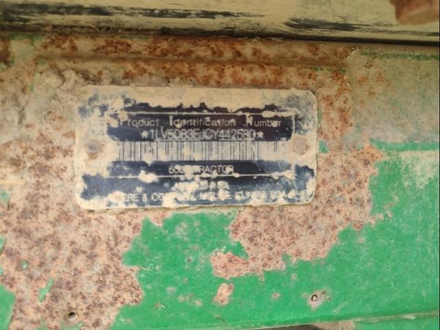 Image of John Deere 5083E equipment image 4