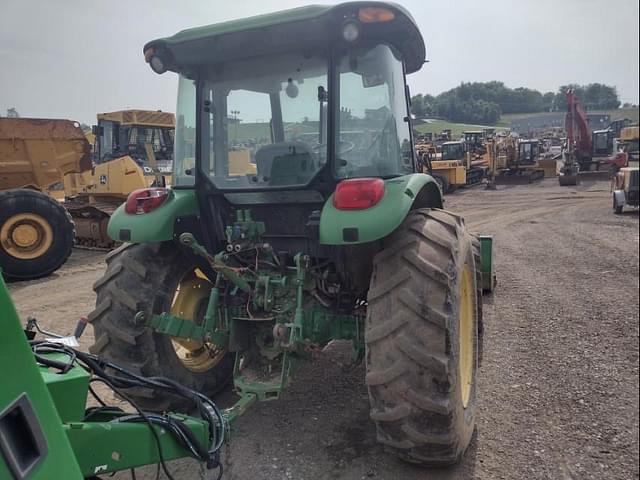 Image of John Deere 5083E equipment image 3