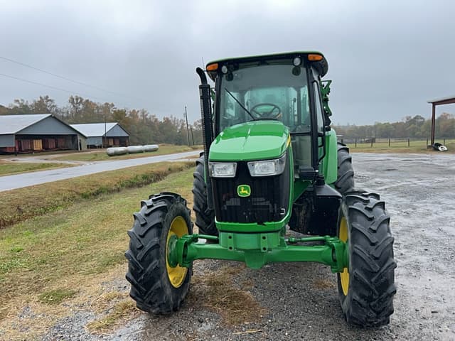 Image of John Deere 5085E equipment image 2