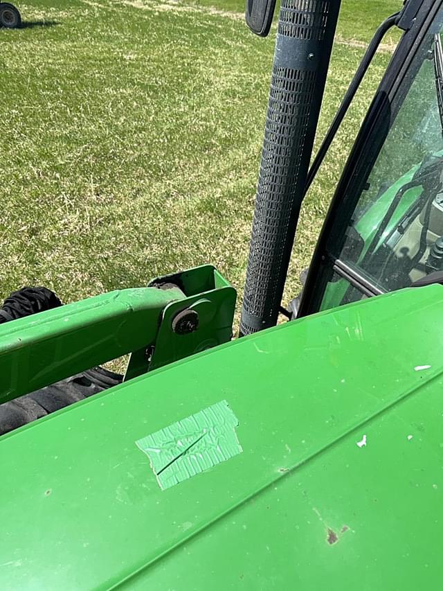 Image of John Deere 5085E equipment image 4
