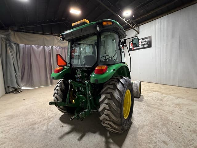 Image of John Deere 5085M equipment image 4