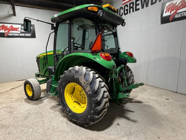 Image of John Deere 5085M equipment image 2