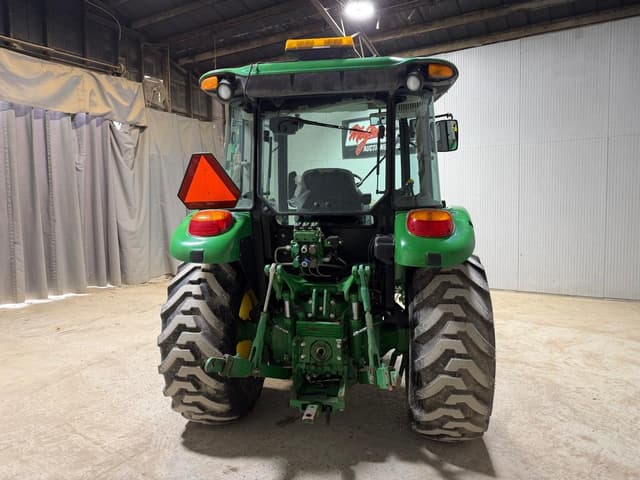 Image of John Deere 5085M equipment image 3
