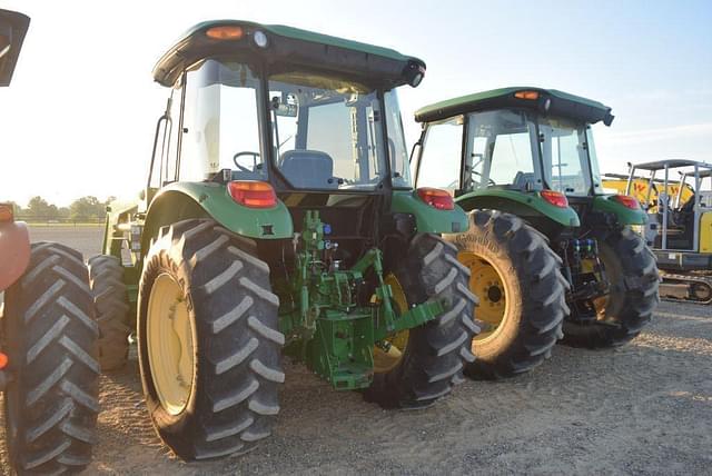 Image of John Deere 5085E equipment image 1