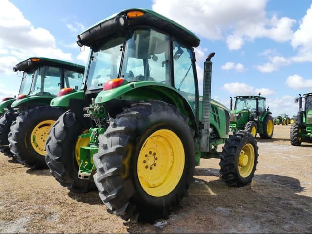 Image of John Deere 5085E equipment image 2