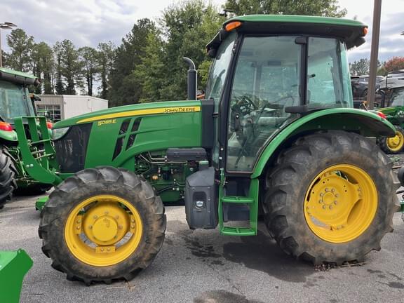 Image of John Deere 5085E Image 0