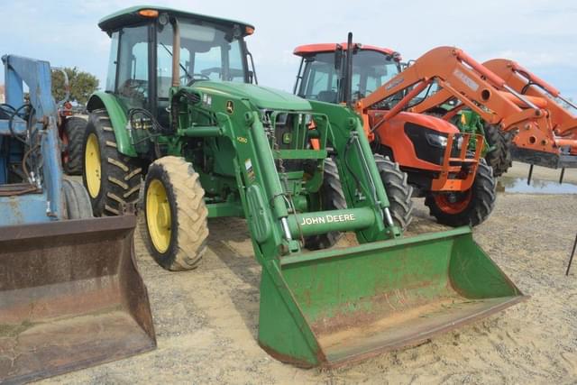 Image of John Deere 5085E equipment image 3