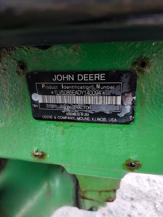 Image of John Deere 5085E equipment image 4