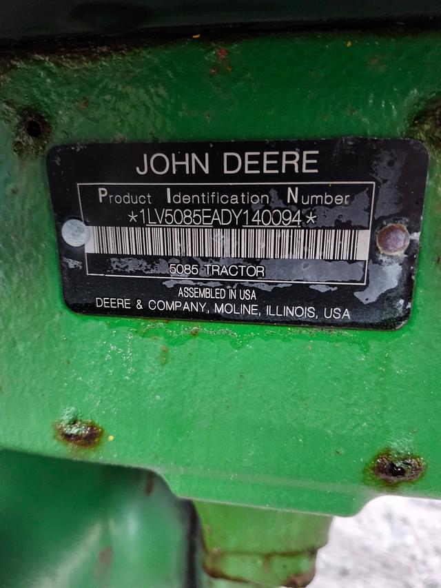 Image of John Deere 5085E equipment image 3