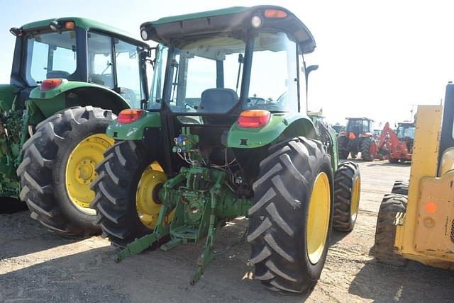 Image of John Deere 5085E equipment image 2