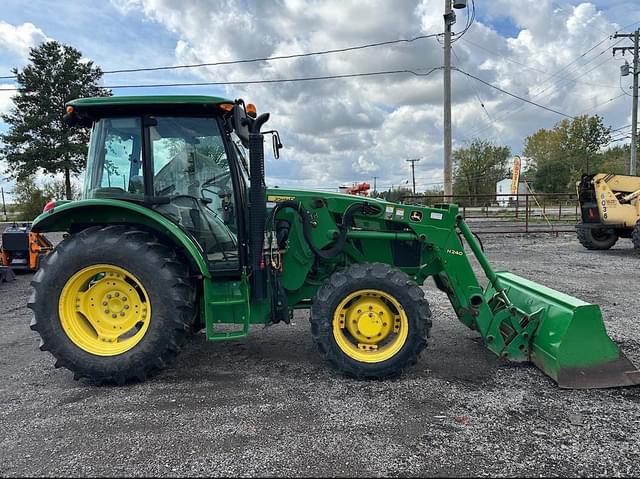 Image of John Deere 5085E equipment image 3