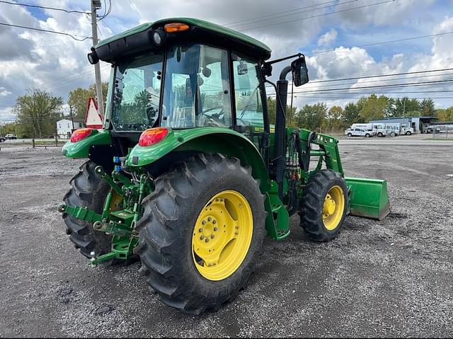 Image of John Deere 5085E equipment image 4