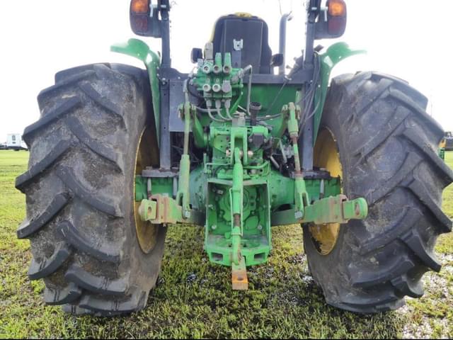 Image of John Deere 5085E equipment image 4