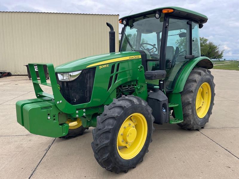 Image of John Deere 5085E Primary image