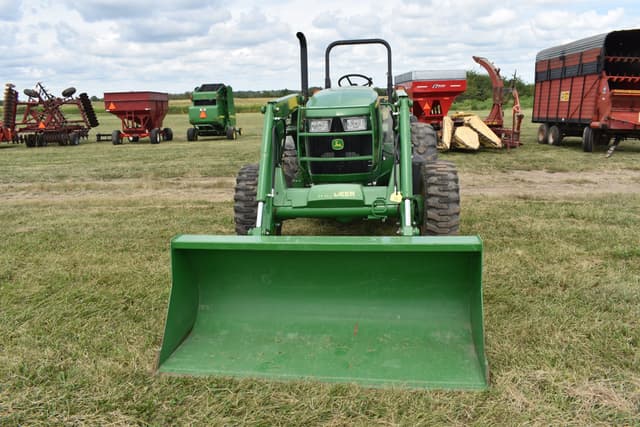 Image of John Deere 5085E equipment image 1
