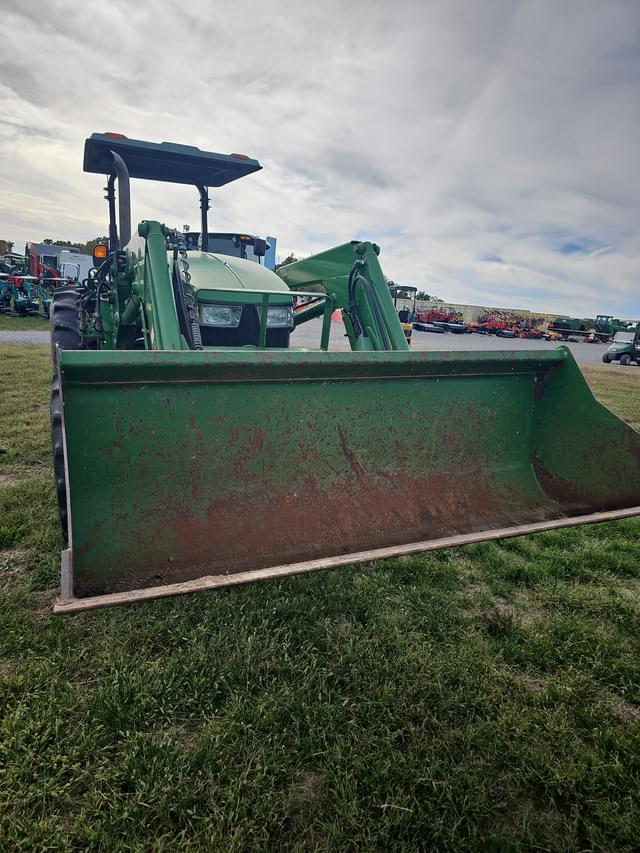 Image of John Deere 5085E equipment image 2