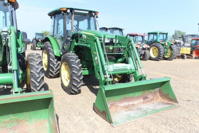 Image of John Deere 5085E equipment image 3