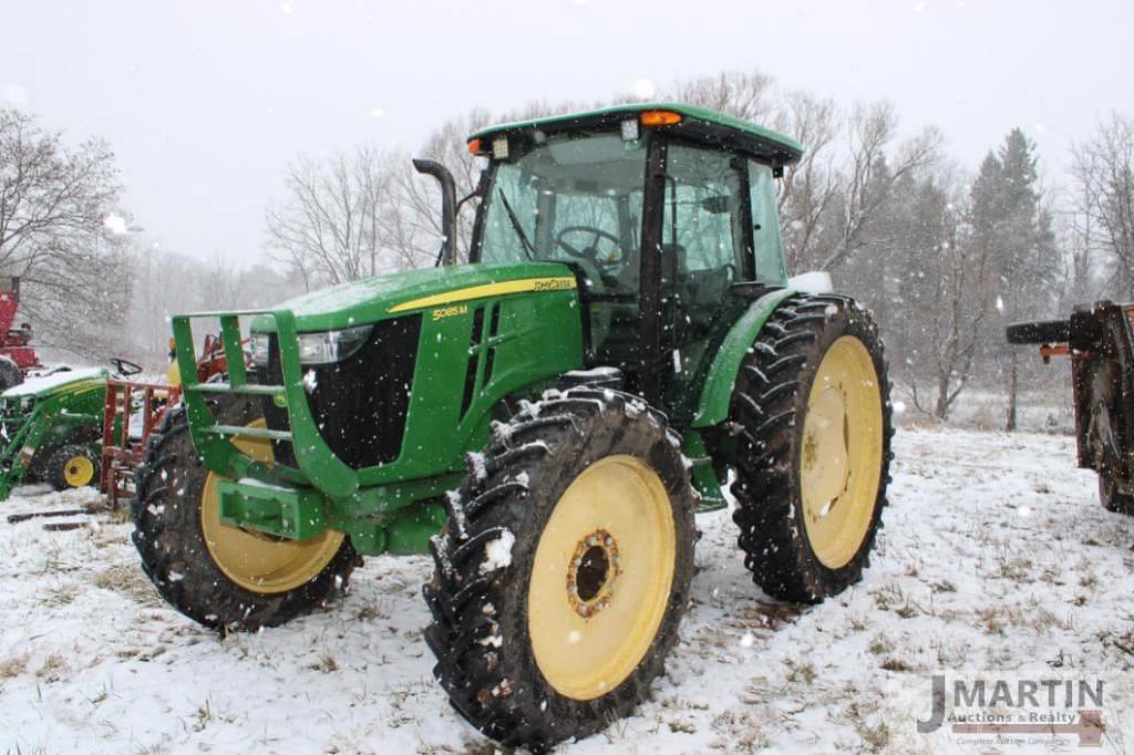 Image of John Deere 5085M Primary image